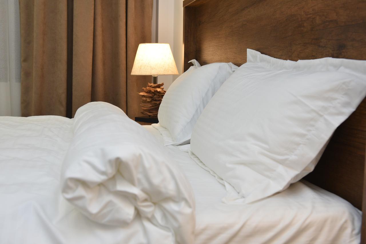 Hotel King Tom Tbilisi Esterno foto