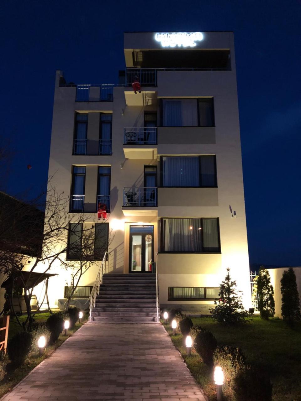 Hotel King Tom Tbilisi Esterno foto
